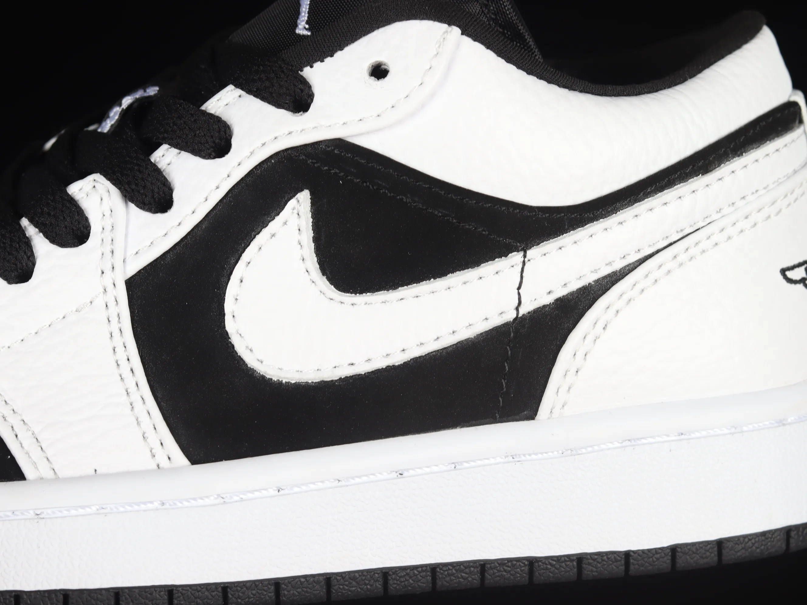 All categories Air Jordan Jordan series basketball shoes Air Jordan 1 Low Z version Air Jordan 1 Low AJ1 Joe 1 black and white panda low-top casual sneakers 553560-101